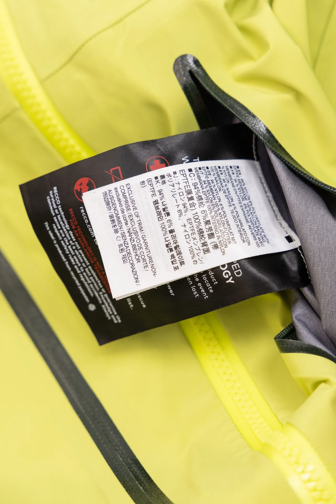 Quality ARC'TERYX SV Arcteryx Alpha SV GTX Same Style S XXL Premium ～ ！ ， 。 Recco ， ， ！ Authentic Gore-Tex ： 100% ＋ ＋20d ( )＋ Authentic ！ ！ ～ ， 。 。 ， ， ， 。 ， Quality 。 😊 Quality ！ Size：S/M/L/XL/XXL ： 81 83 86 88 90 ：117 122 128 132 136 ： 59 61 64 66 68 ： 53 55 58 60 62 S 80-120 M 110-150 L 140-170 XL 160 XXL 180 os ～